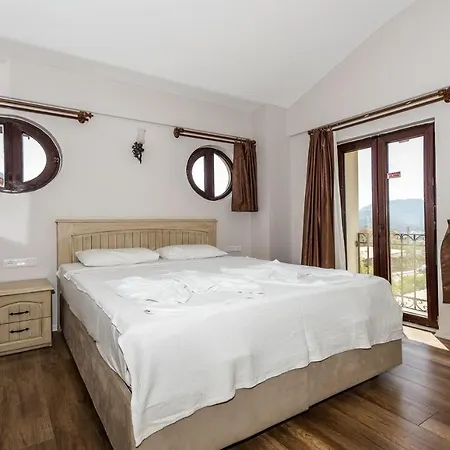 Hazel Villa *